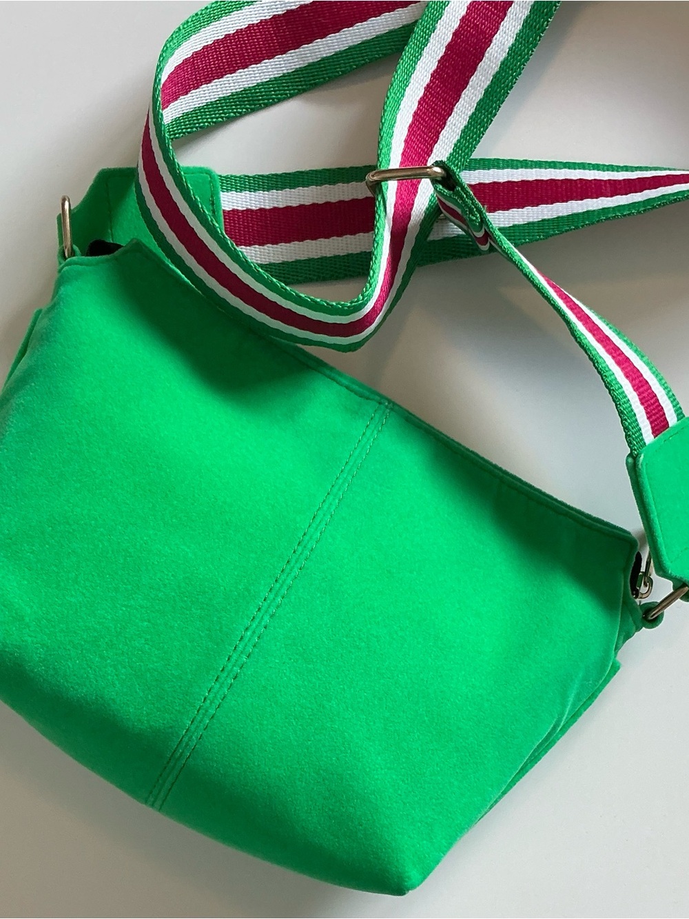 Scout Emily Crossbody - Picture 4 of 10